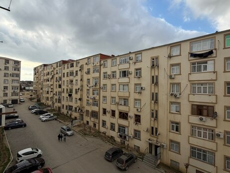 1 otaq · 51 m² · 2/3 mərtəbə, Qurtuluş 93