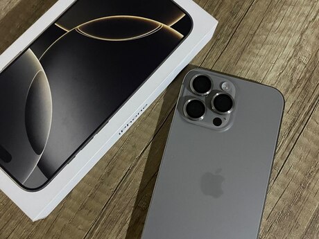 Apple iPhone 16 Pro Max Desert Titanium 256GB/8GB