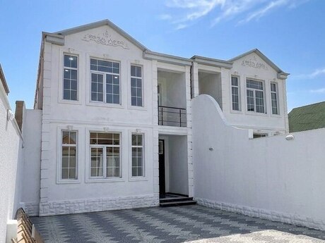 4 otaq · 180 m²