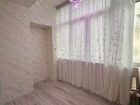 Qurtuluş 93 kompleksində 2 otaqlı yeni tikili mənzil satılır, 53 m², 85 000 AZN, şəkil 3 / 10