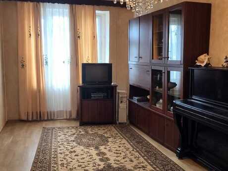 2-otaqlı mənzil, Bakıxanov qəs., 51 m²
