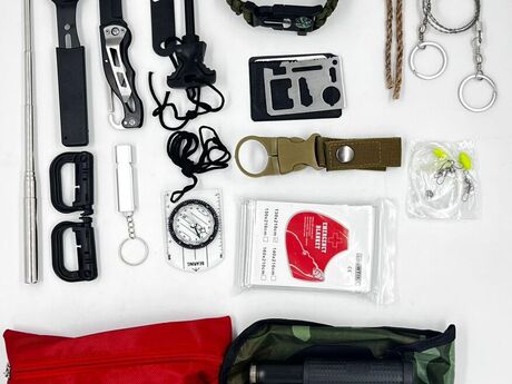 Kempinq üçün MultiTool Survival dəsti Kempinq üçün MultiTool Survival dəsti