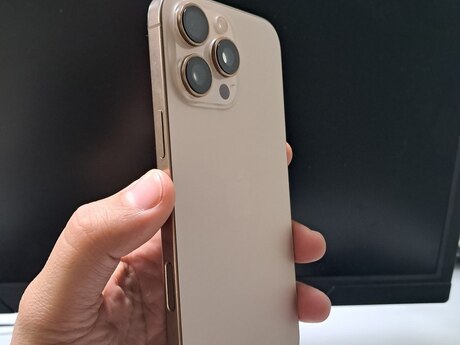Apple iPhone 16 Pro Max Desert Titanium 256GB/8GB