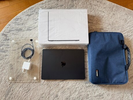 Apple MacBook Air M2 Apple MacBook Air M2