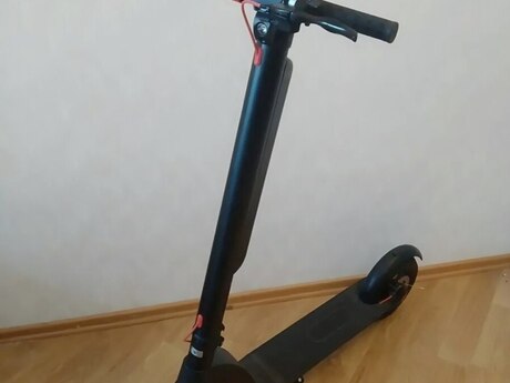 Skuter X8