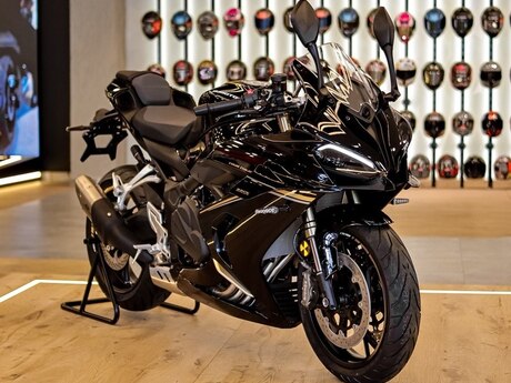 QJMotor SRK 800 RR, 2026 il
