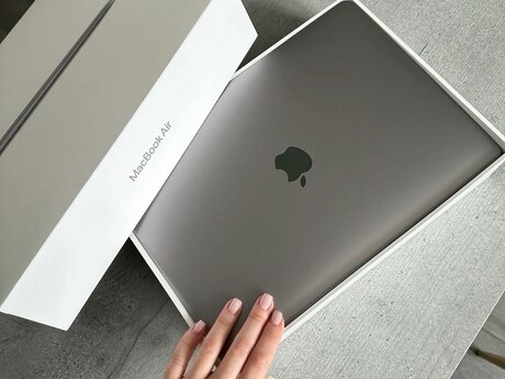 Apple Macbook Air M1 8/256GB Limited Edition