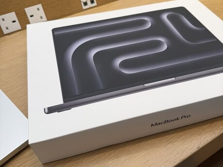 Macbook Pro 14'inch M5 16/1TB
