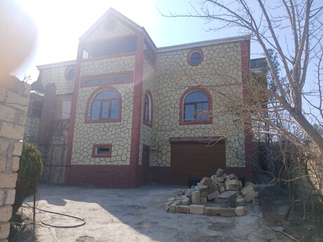 7 rooms · 500 m²