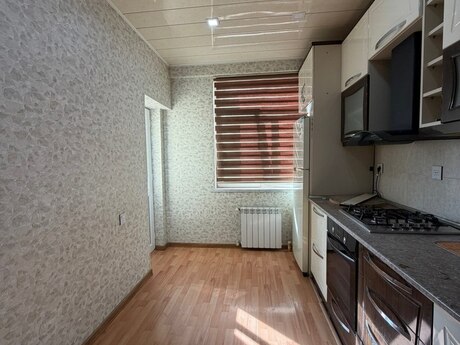 Qurtuluş 93 kompleksində 3 otaqlı yeni tikili mənzil satılır, 90 m², 152 000 AZN, şəkil 2 / 10