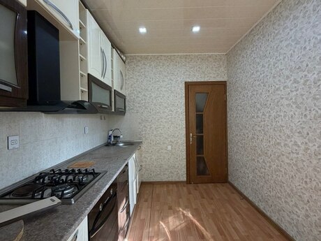 Qurtuluş 93 kompleksində 3 otaqlı yeni tikili mənzil satılır, 90 m², 152 000 AZN, şəkil 3 / 10