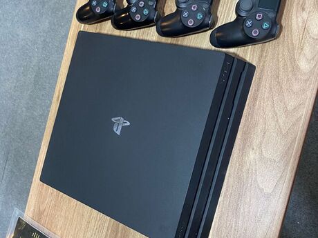 PlayStation 4 1TB