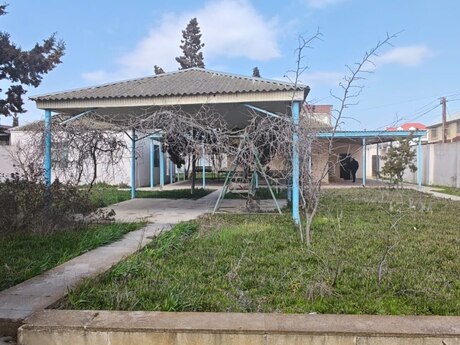 Həyət evi kirayə verilir, Hövsan qəs. Həyət evi kirayə verilir, Hövsan qəs.