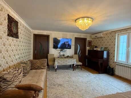 4-room house for sale in M.Ə.Rəsulzadə, 70 m², 90 000 AZN, photo 3 / 12