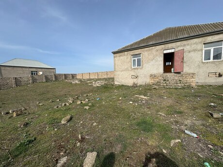 4 otaq · 130 m²
