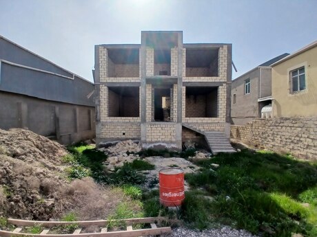 10 rooms · 300 m² · floor 1/1, Masazır
