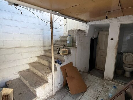 M.Ə.Rəsulzadədə 6 otaqlı həyət evi satılır, 200 m², 205 000 AZN, şəkil 2 / 9