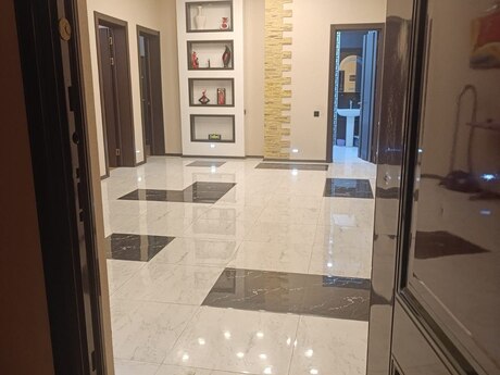 28 Mayda 3 otaqlı yeni tikili mənzil satılır, 160 m², 420 000 AZN, şəkil 4 / 12