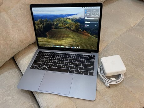 Apple MacBook Air 13 inch 256GB/8GB Silver Apple MacBook Air 13 inch 256GB/8GB Silver