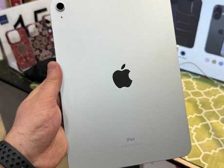Apple iPad 10 (2022)