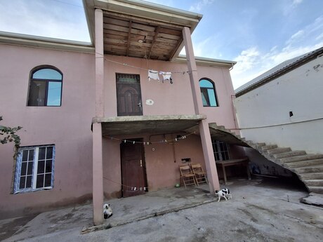 3 otaq · 190 m² · 1/1 mərtəbə, Saray