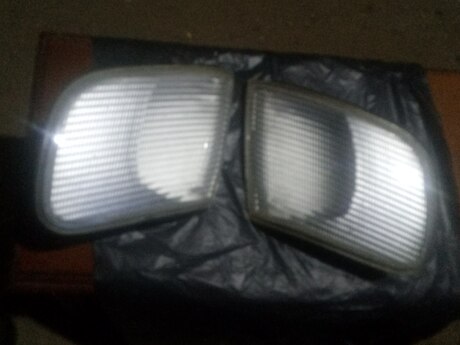 Audi 100 dönmə işıqları