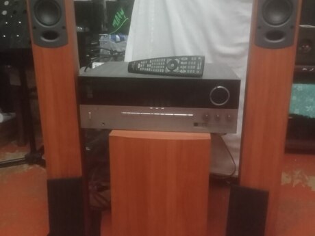 Усилитель и колонки TANNOY HTS 200
