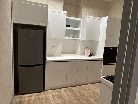 Grand Plaza kompleksində 2 otaqlı yeni tikili mənzil kirayə verilir, 91 m², 1 200 AZN/ay, şəkil 5 / 12