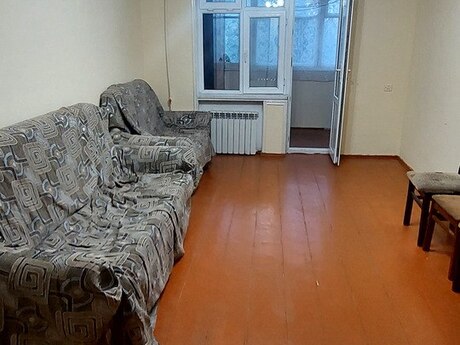 3-otaqlı mənzil, Neftçilər m., 70 m²
