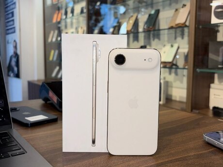 Apple iPhone Air Light Gold 256GB/8GB