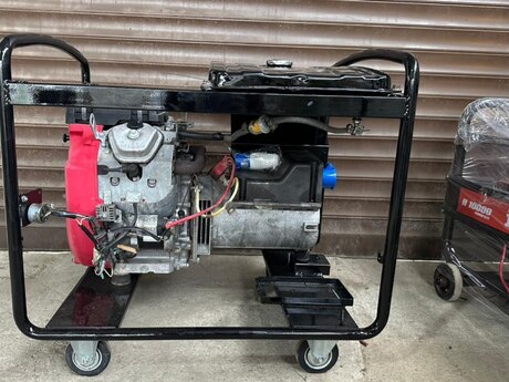 Generator və tənzimləyicisi