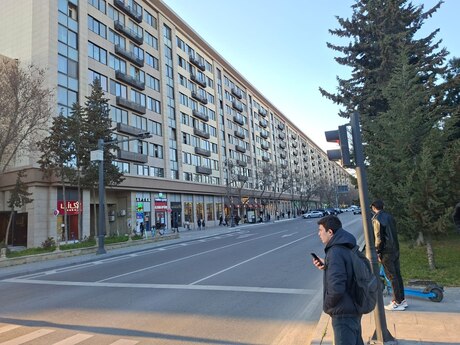 Gənclikdə 5 otaqlı həyət evi satılır, 200 m², 695 000 AZN, şəkil 5 / 12