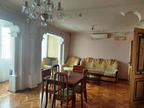 Sea Breezedə 4 otaqlı köhnə tikili mənzil satılır, 105 m², 255 000 AZN, şəkil 2 / 12