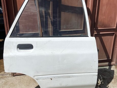 Saipa 141 arxa qapısı