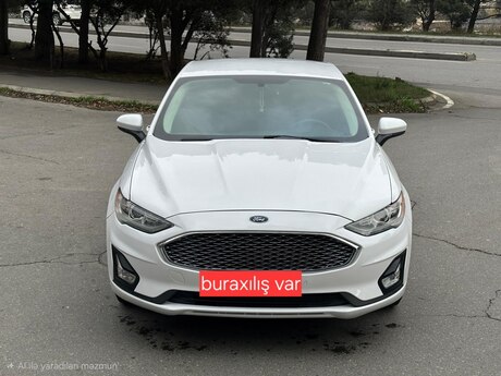 Ford Fusion, 2016 il