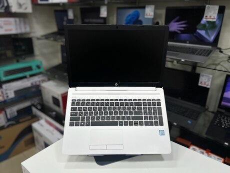 Noutbuk HP LapTop 15