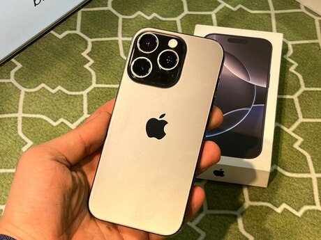 Apple iPhone 16 Pro Black Titanium 128GB/8GB
