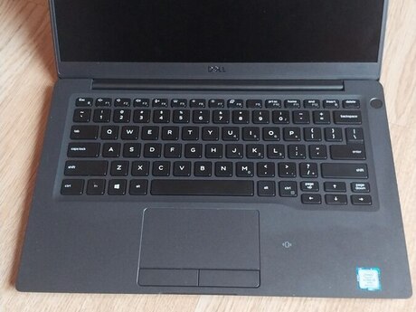 Noutbuk Dell Latitude 7400