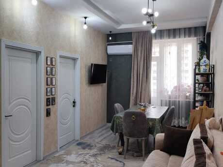 3 otaq · 78 m² · 8/14 mərtəbə, Saray