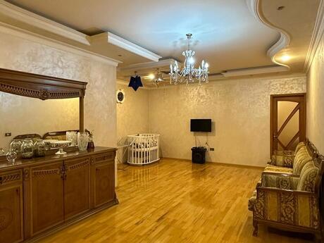 Продаётся 3-комнатная квартира в новостройке, 28 May, 108 м², 315 000 AZN, фото 2 / 11
