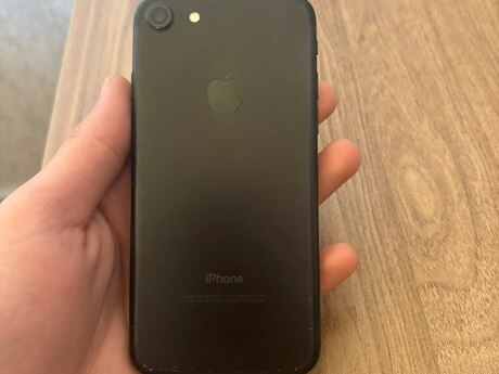 Apple iPhone 7 Jet Black 32GB