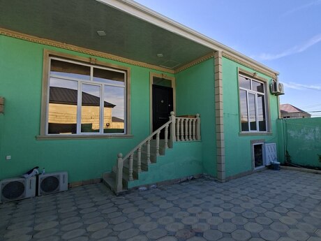 4 rooms · 130 m²