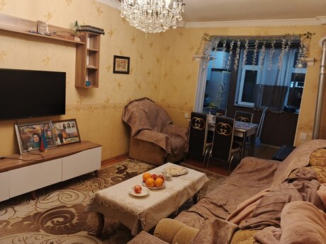 4 otaqlı mənzil, 70 m², Rüstəm Rüstəmov küçəsi, 195 000 AZN