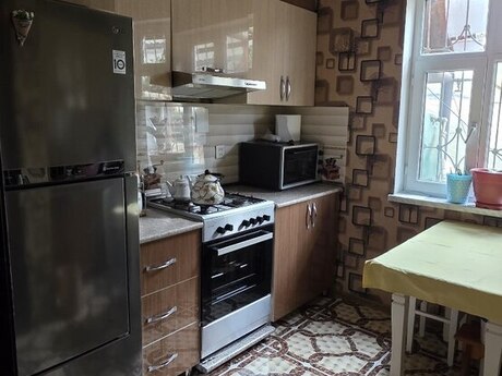 Xalqlar Dostluğunda 3 otaqlı köhnə tikili mənzil satılır, 60 m², 116 000 AZN, şəkil 2 / 9