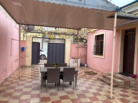 Qaraçuxurda 4 otaqlı həyət evi satılır, 90 m², 180 000 AZN, şəkil 2 / 12