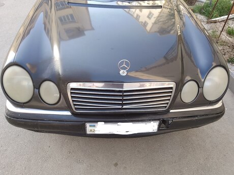 Mercedes E 230, 1995 il
