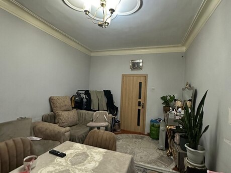 Продаётся 2-комнатная квартира в старом фонде, Lökbatan, 50 м², 86 000 AZN, фото 3 / 10