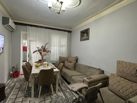Продаётся 2-комнатная квартира в старом фонде, Lökbatan, 50 м², 86 000 AZN, фото 2 / 10