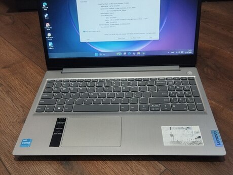 Noutbuk Lenovo