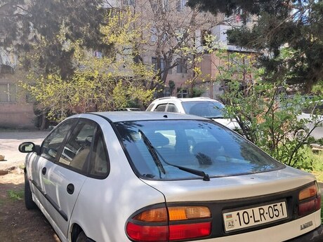 Renault Laguna, 1996 il